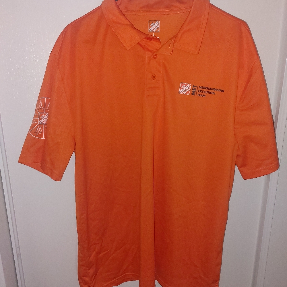 HOME DEPOT WORKER SHIRT